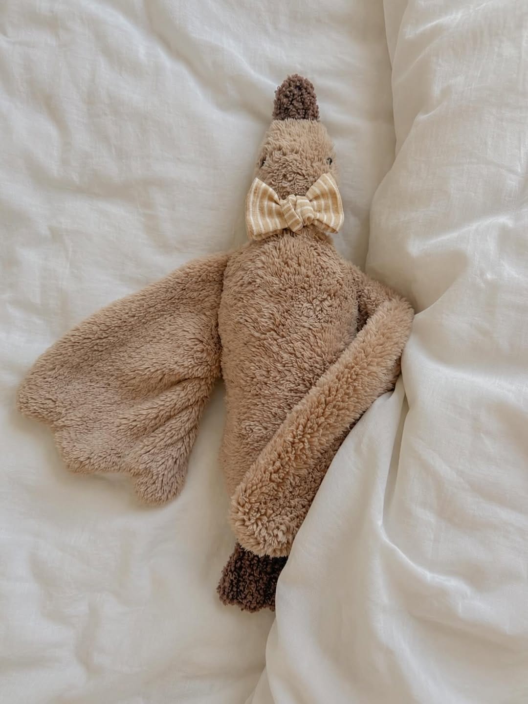 Post 4 by @byluluthelabel on Instagram (image)