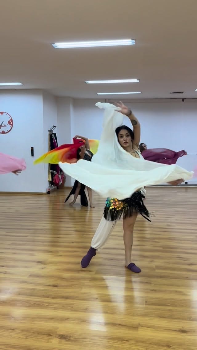 Post 7 by Zulehika Carolina on Instagram (video)