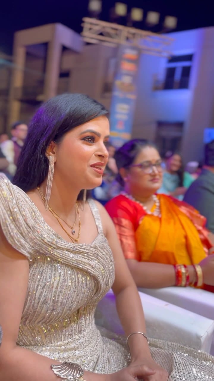 Post 9 by Twinkle Mishra on Instagram (video)