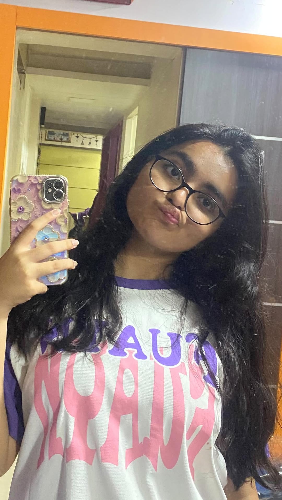 Post 3 by Siya Makwana on Instagram (video)