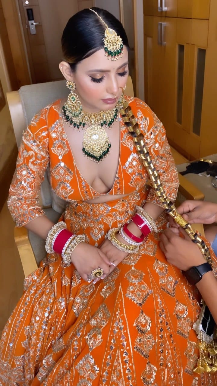 Post 10 by Bridal Makeup Artist Goa & Delhi NCR - Harsha on Instagram (video)