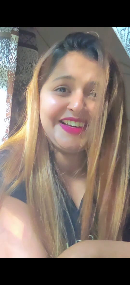 Post 2 by Diyasha🧿 on Instagram (video)