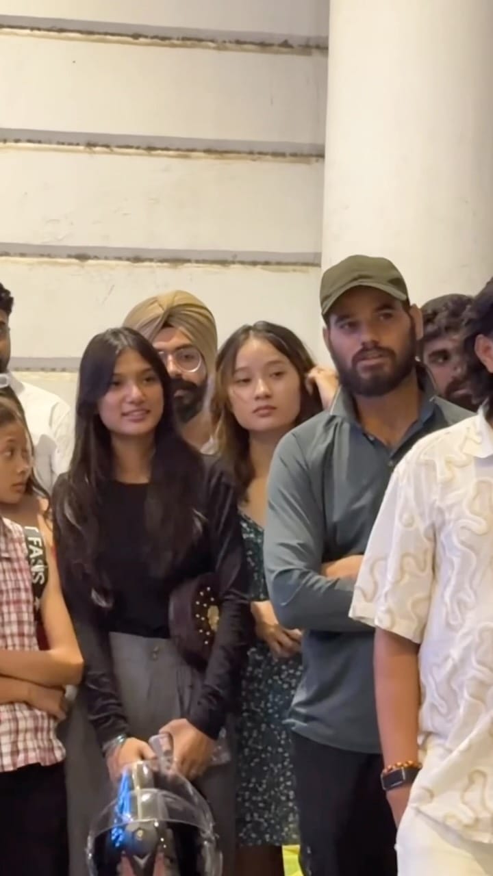 Post 5 by KUNAL KARNWAL | ARTIST | SINGER on Instagram (video)