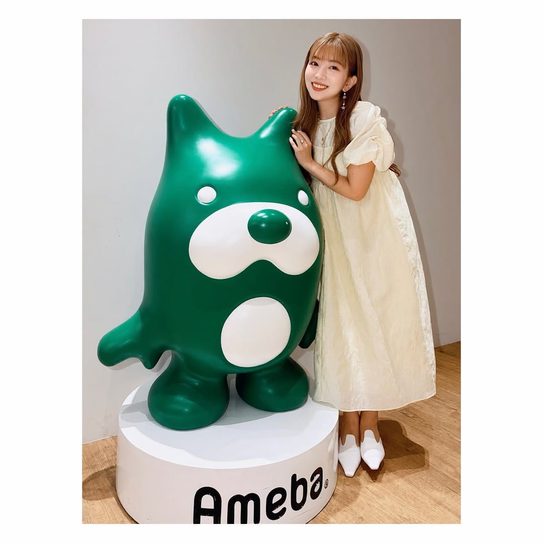 Post 2 by 牧野由依_YUI MAKINO on Instagram (carousel)