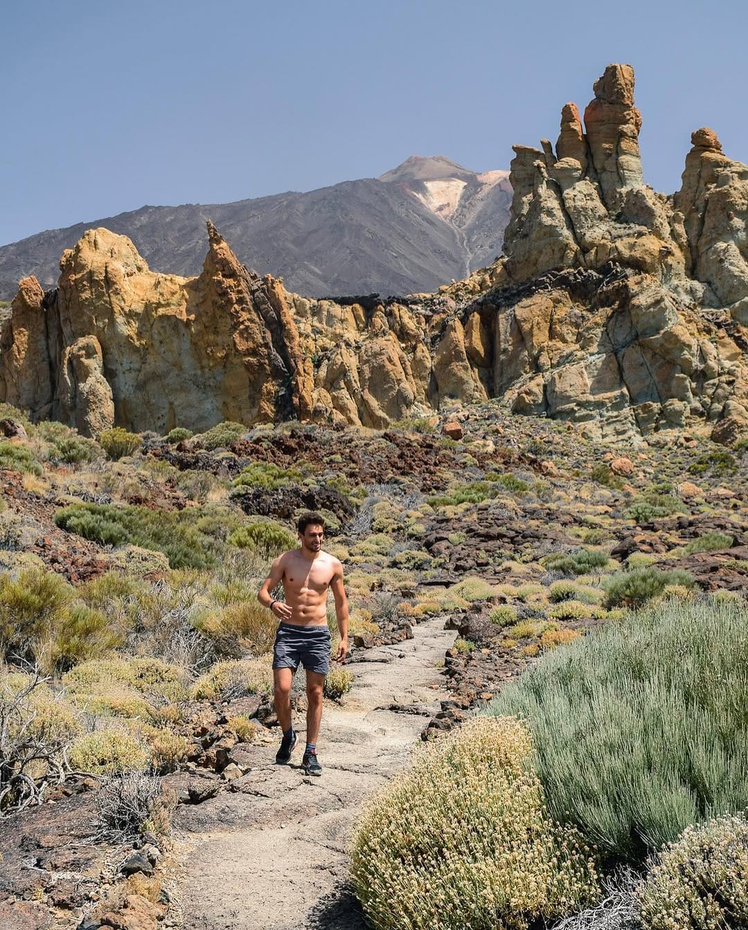 Post 10 by Riccardo Melca on Instagram (carousel)