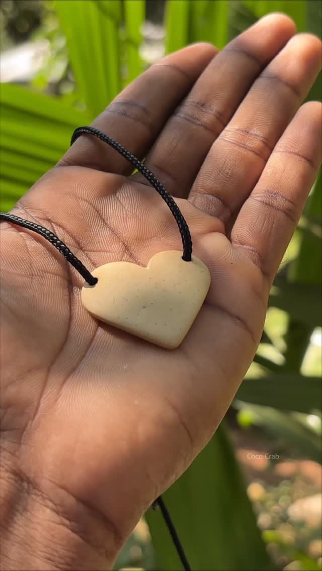 Post 5 by coconut shell craft on Instagram (video)