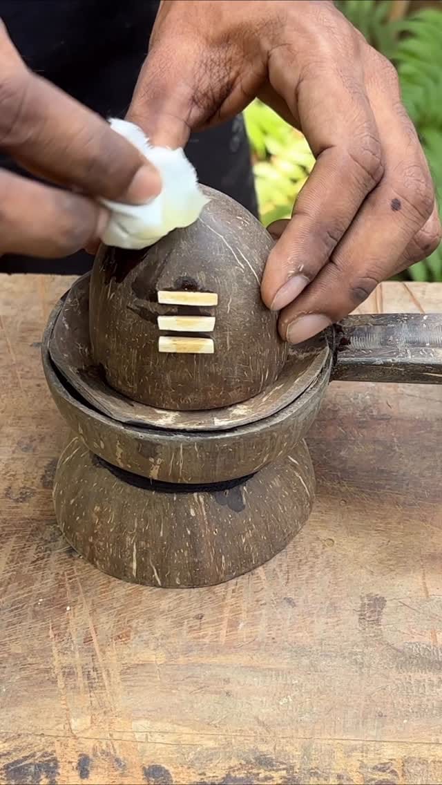 Post 3 by coconut shell craft on Instagram (video)