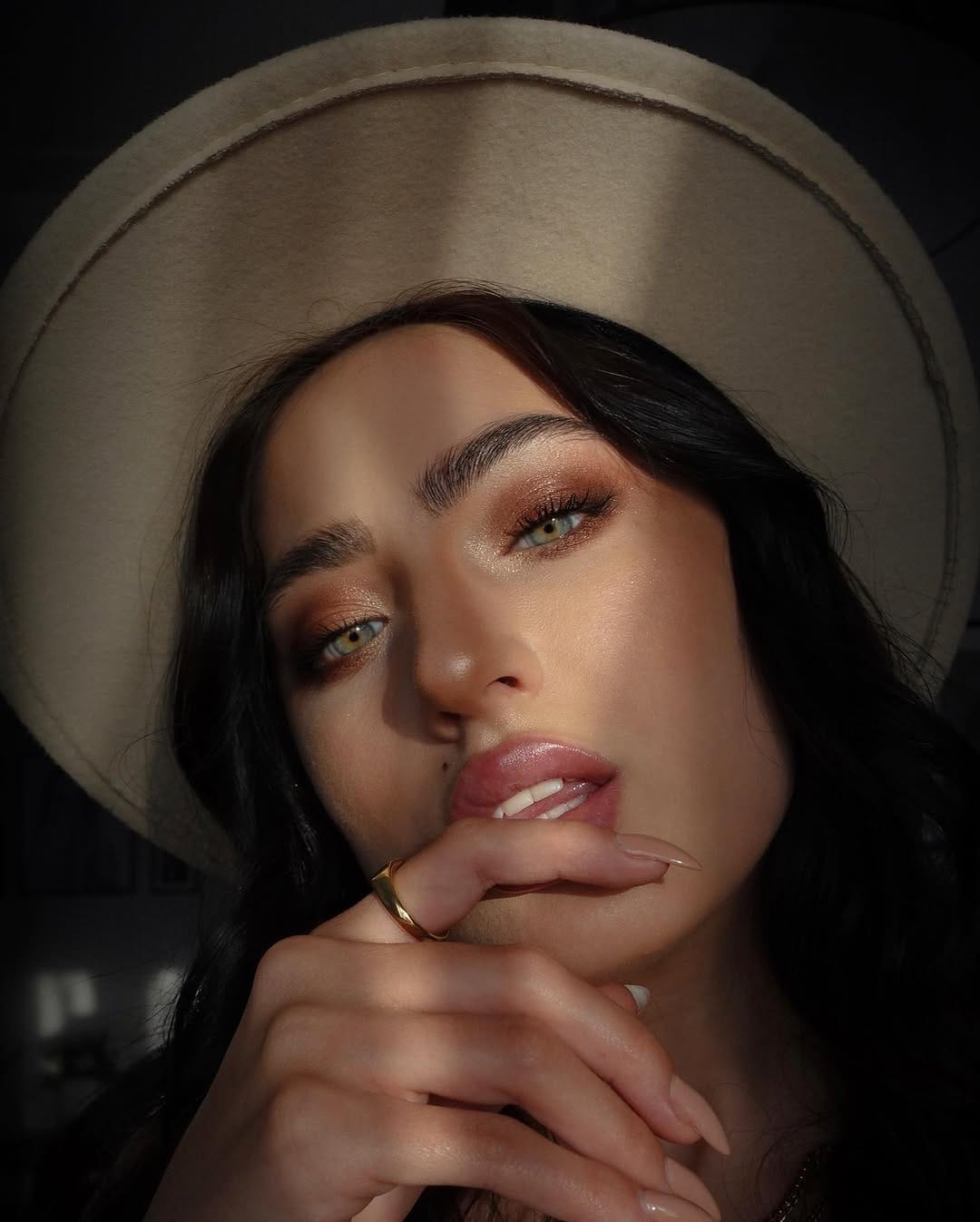 Post 10 by Gabrielle | Digital Content Creator on Instagram (carousel)