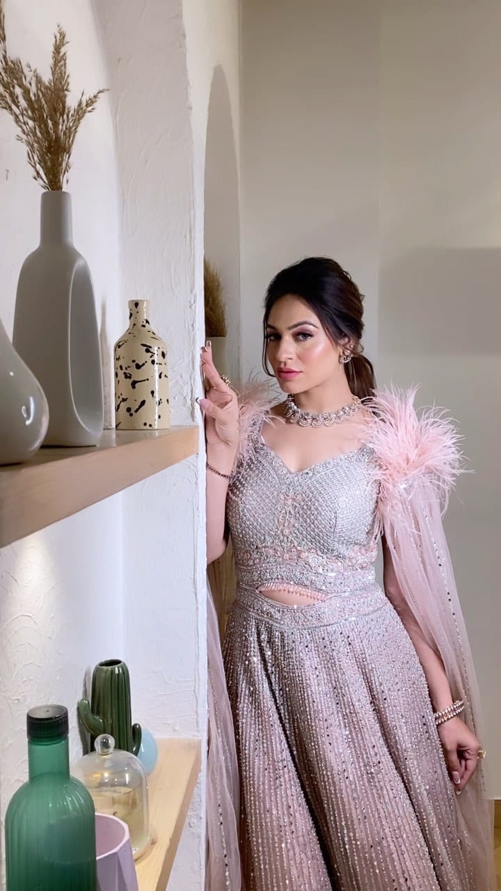 Post 9 by Maahi Kaur makeup artist on Instagram (video)