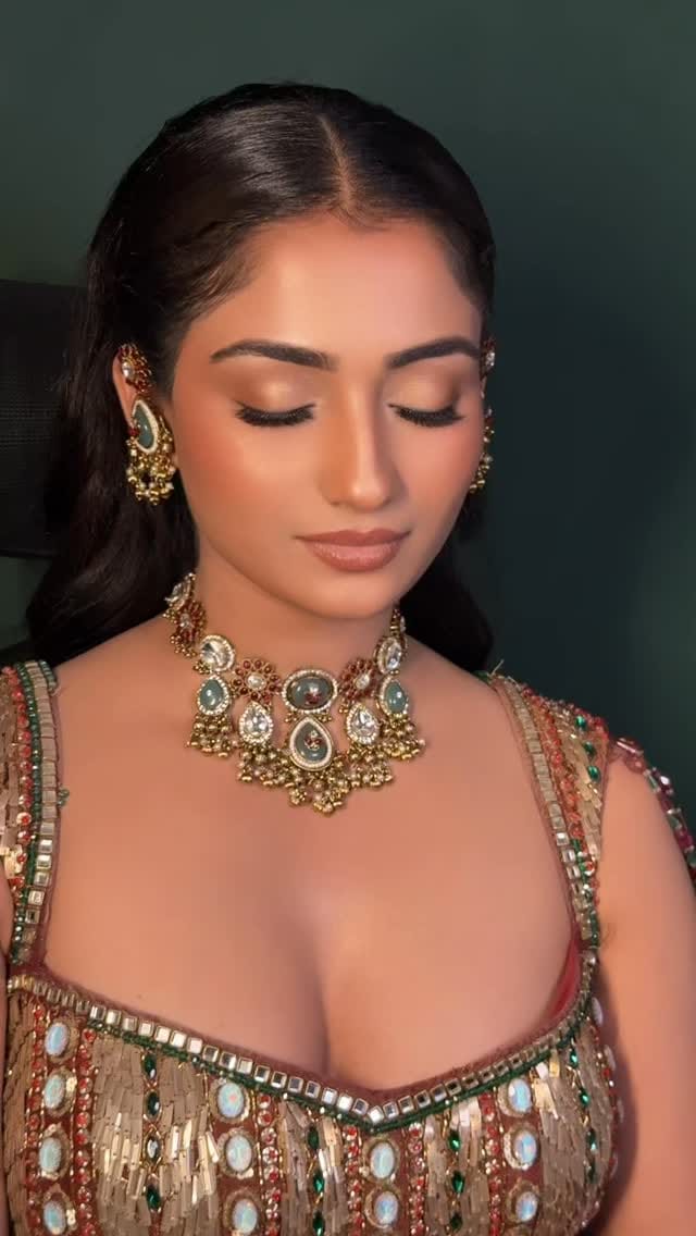 Post 9 by Ankita Sawarkar Makeovers | MakeupArtist on Instagram (video)