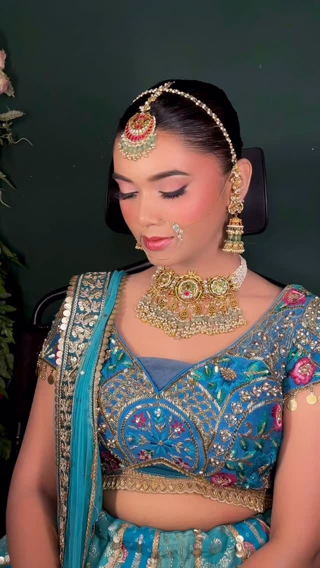 Post 8 by Ankita Sawarkar Makeovers | MakeupArtist on Instagram (video)