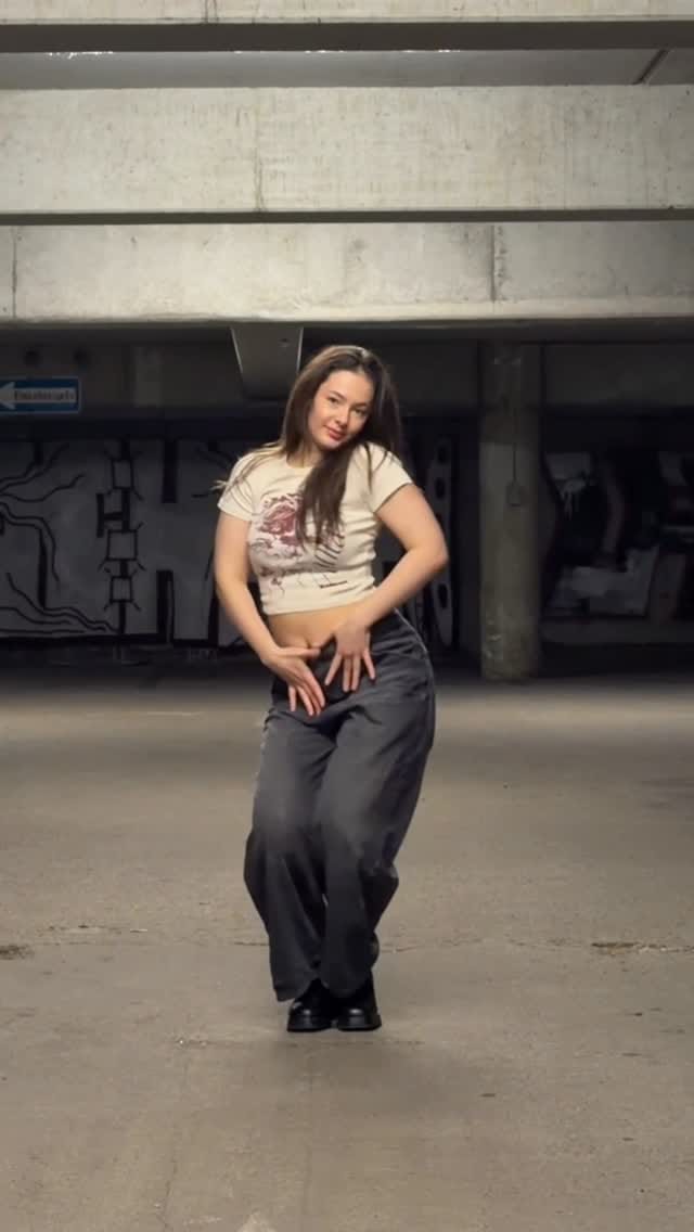 Post 4 by Nicole🪷 on Instagram (video)