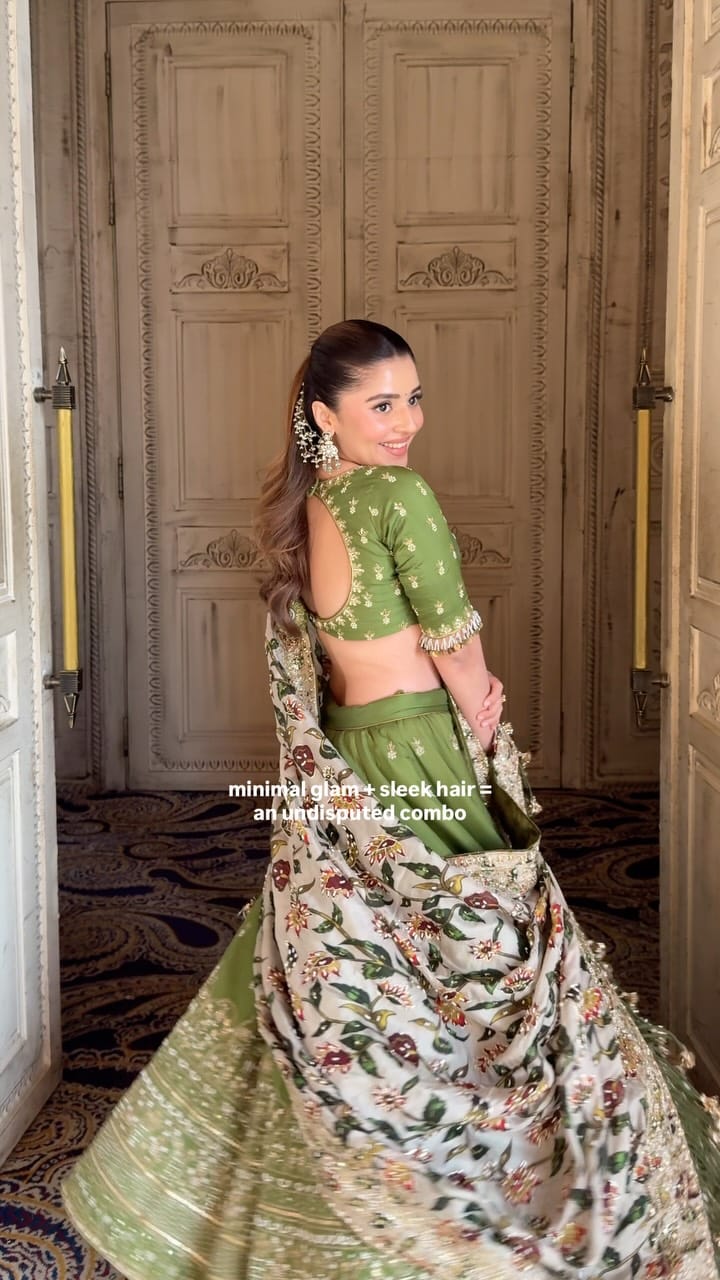 Post 3 by Aanchal Thaakkar | Bridal Makeup Artist on Instagram (video)