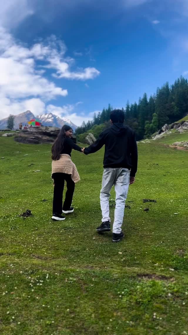 Post 1 by Mayank Sharma on Instagram (video)