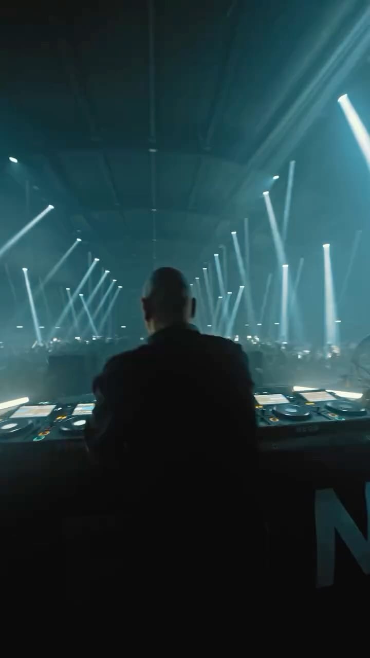 Post 8 by NEON on Instagram (video)