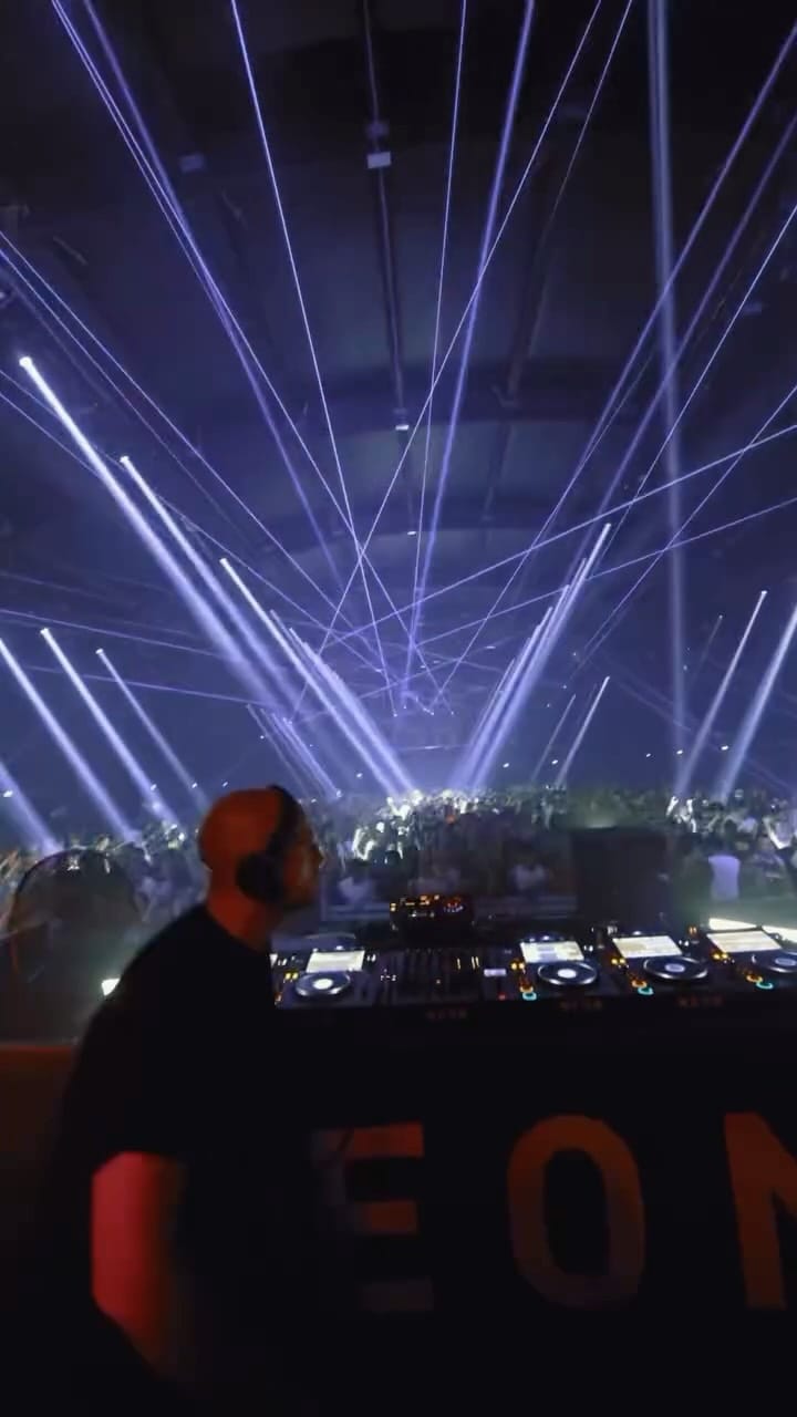 Post 6 by NEON on Instagram (video)