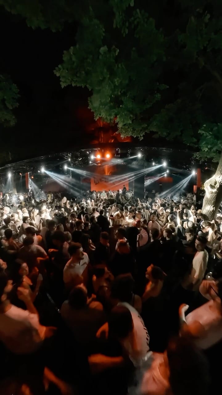 Post 3 by NEON on Instagram (video)