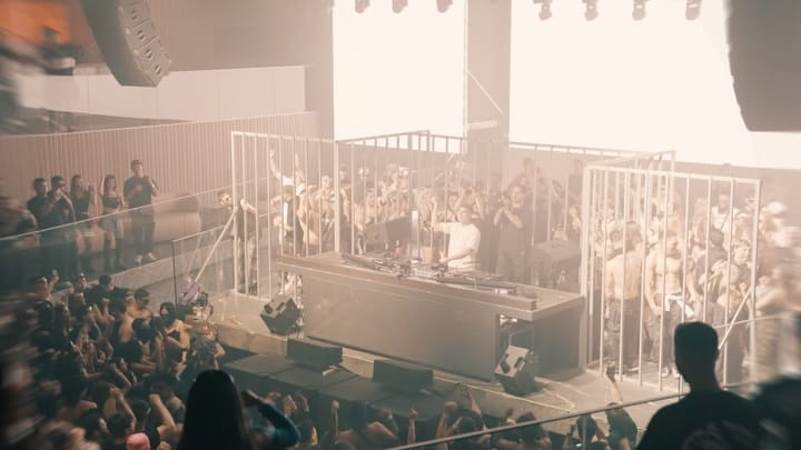Post 8 by 𝐤𝐥𝐨𝐟𝐚𝐦𝐚 on Instagram (carousel)