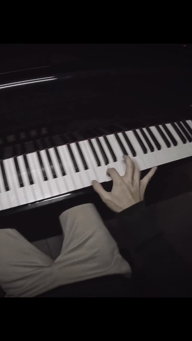 Post 2 by Thomas Jonker | Pianist 🎹 on Instagram (video)