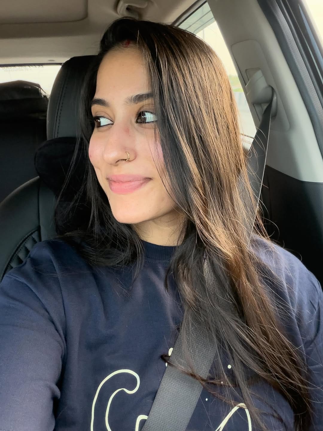 Post 8 by Bhumi Rahul Jha♥️ on Instagram (carousel)