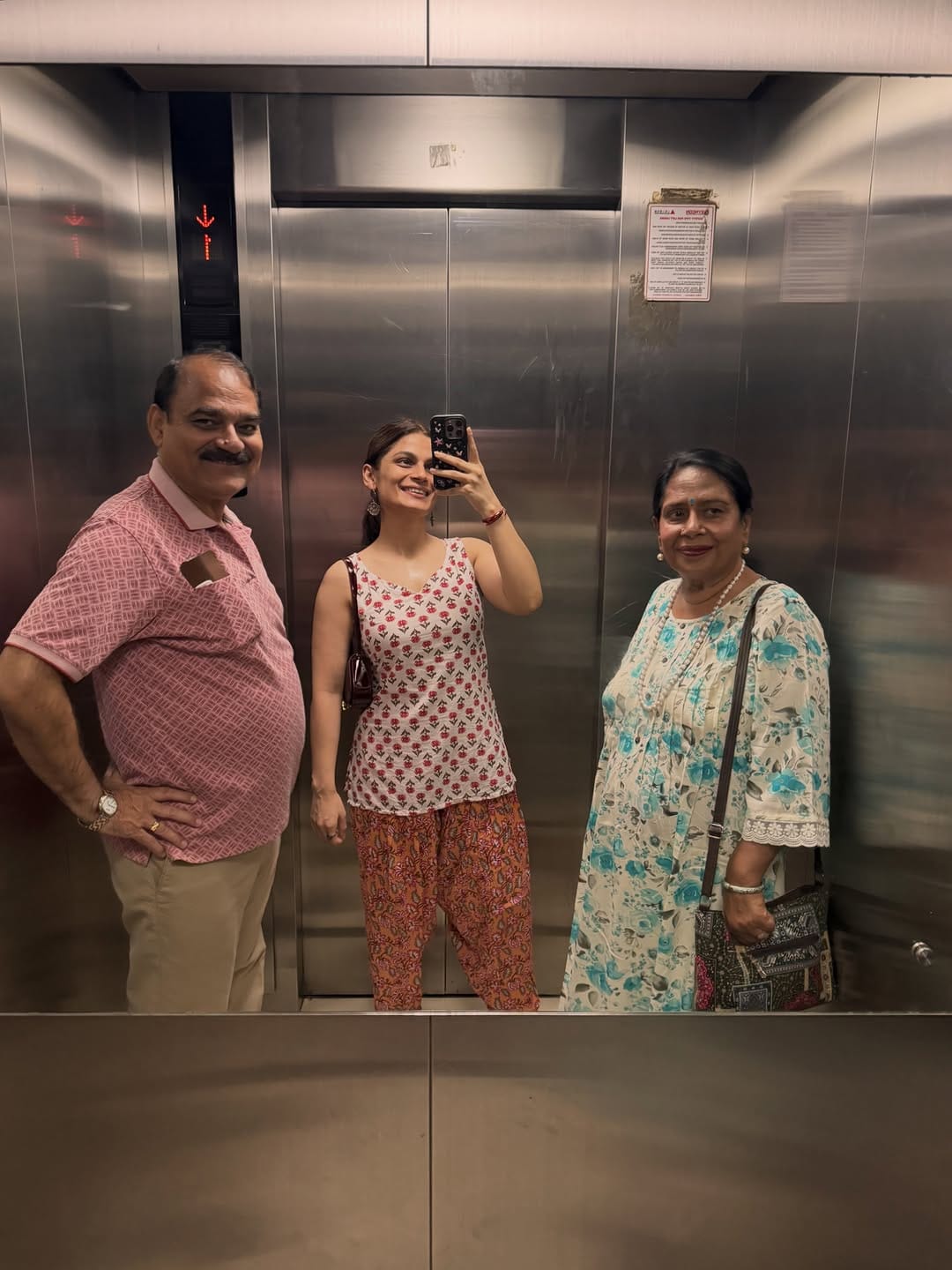 Post 6 by Srishti Dixit on Instagram (carousel)
