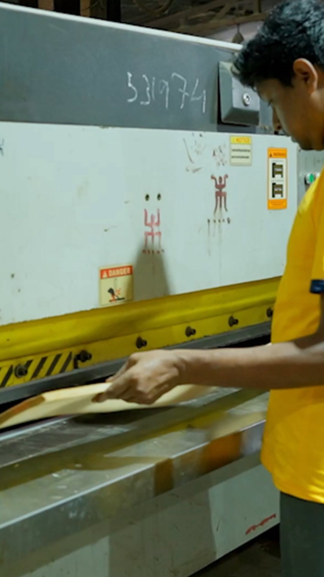 Post 5 by Superply Luxury Veneer on Instagram (video)