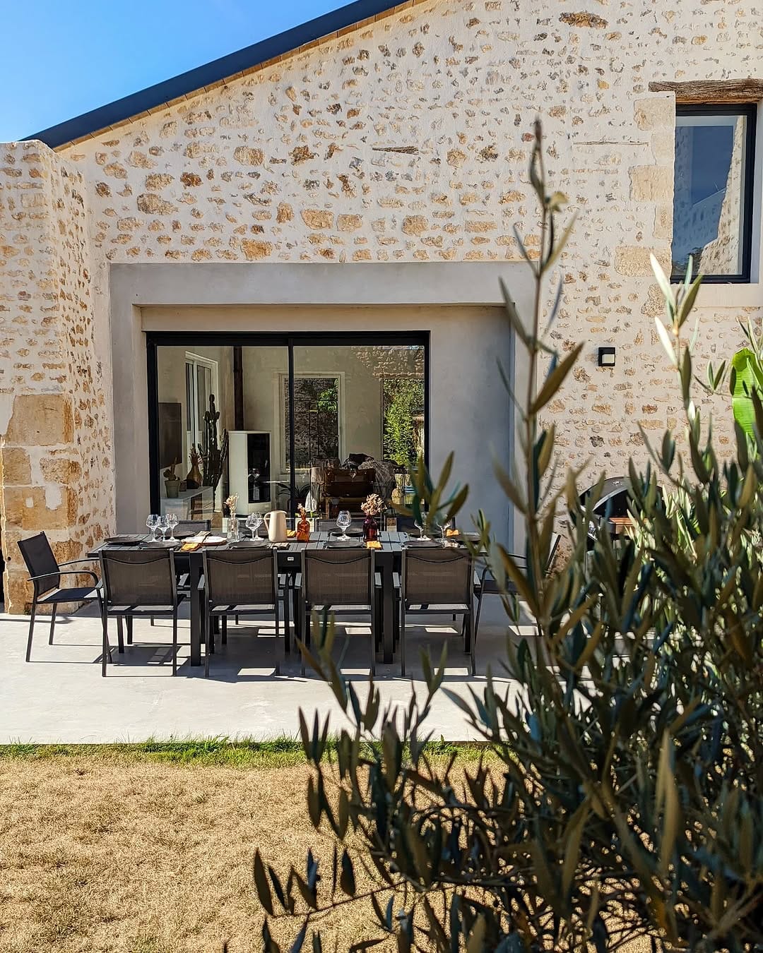Post 9 by La Grange d'Elise 🌿 ~ Renovation on Instagram (carousel)
