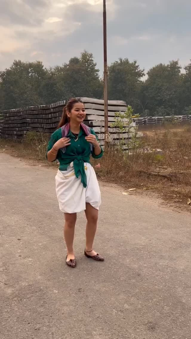 Post 8 by Tanu Rawat 💞 on Instagram (video)
