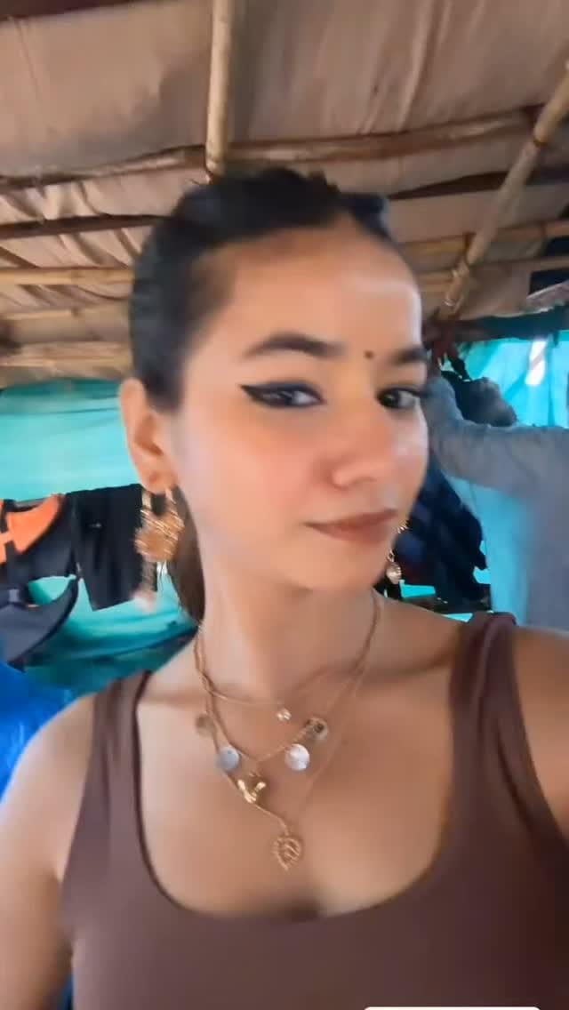 Post 5 by Tanu Rawat 💞 on Instagram (video)