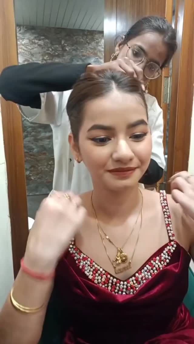 Post 10 by Tanu Rawat 💞 on Instagram (video)