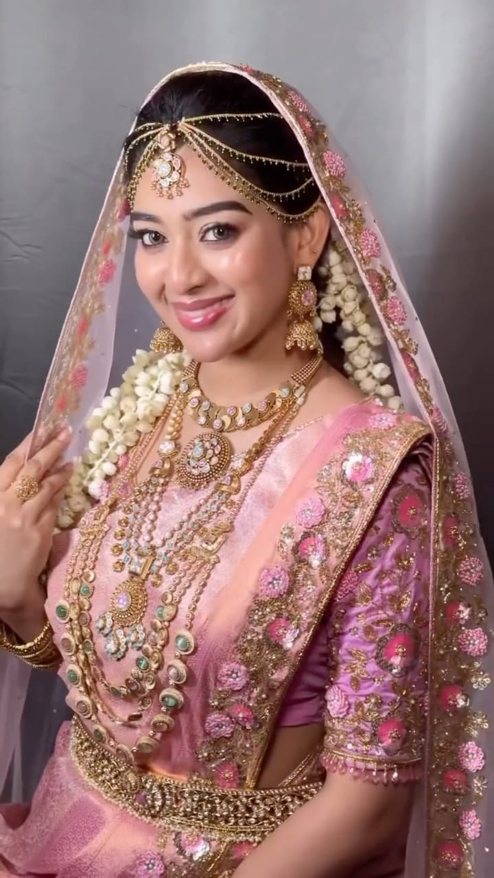 Post 10 by Sabar Nisha chennai makeup artist on Instagram (video)
