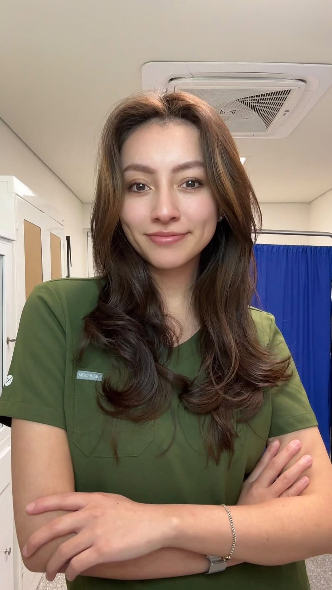 Post 3 by Dra. Nadia Quiroz on Instagram (video)
