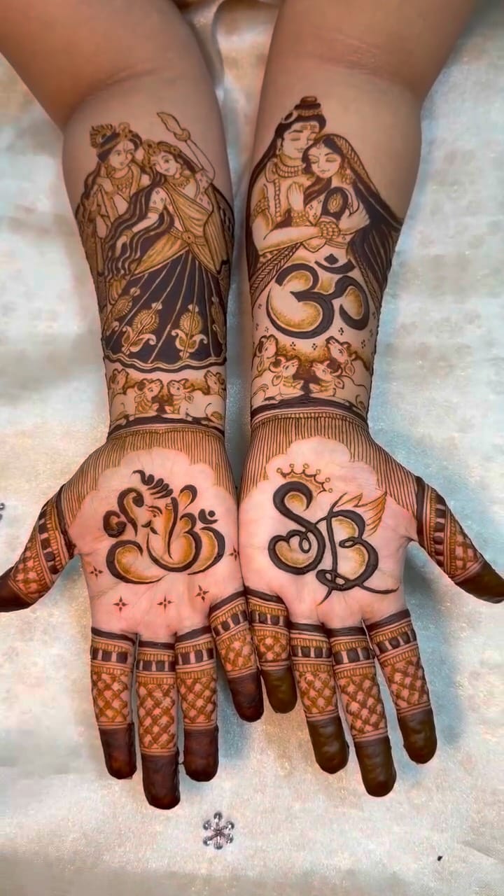 Post 3 by Kinjal's mehndi on Instagram (video)