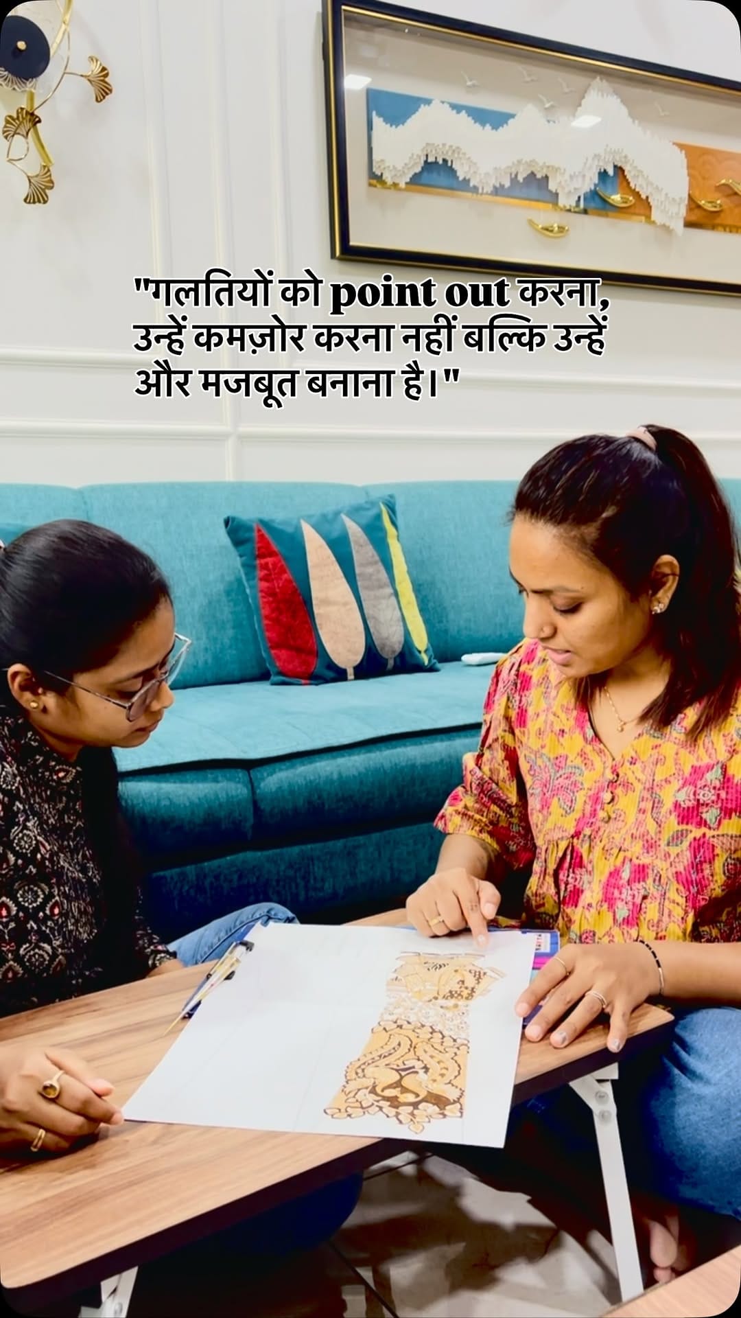 Post 5 by Kinjal's mehndi on Instagram (video)
