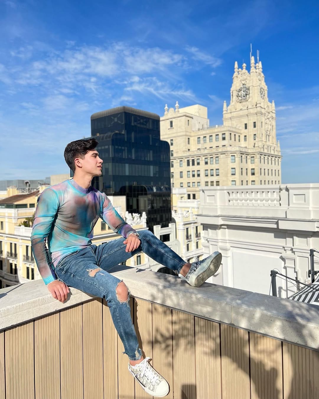 Post 8 by Saúl Santibáñez on Instagram (image)