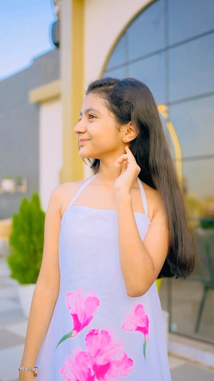 Post 3 by Princy Prajapati on Instagram (video)