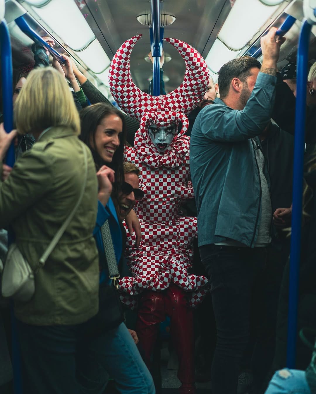 Post 8 by 𝗕𝗹𝗮𝗰𝗸 𝗣𝗲𝗽𝗽𝗮 on Instagram (carousel)