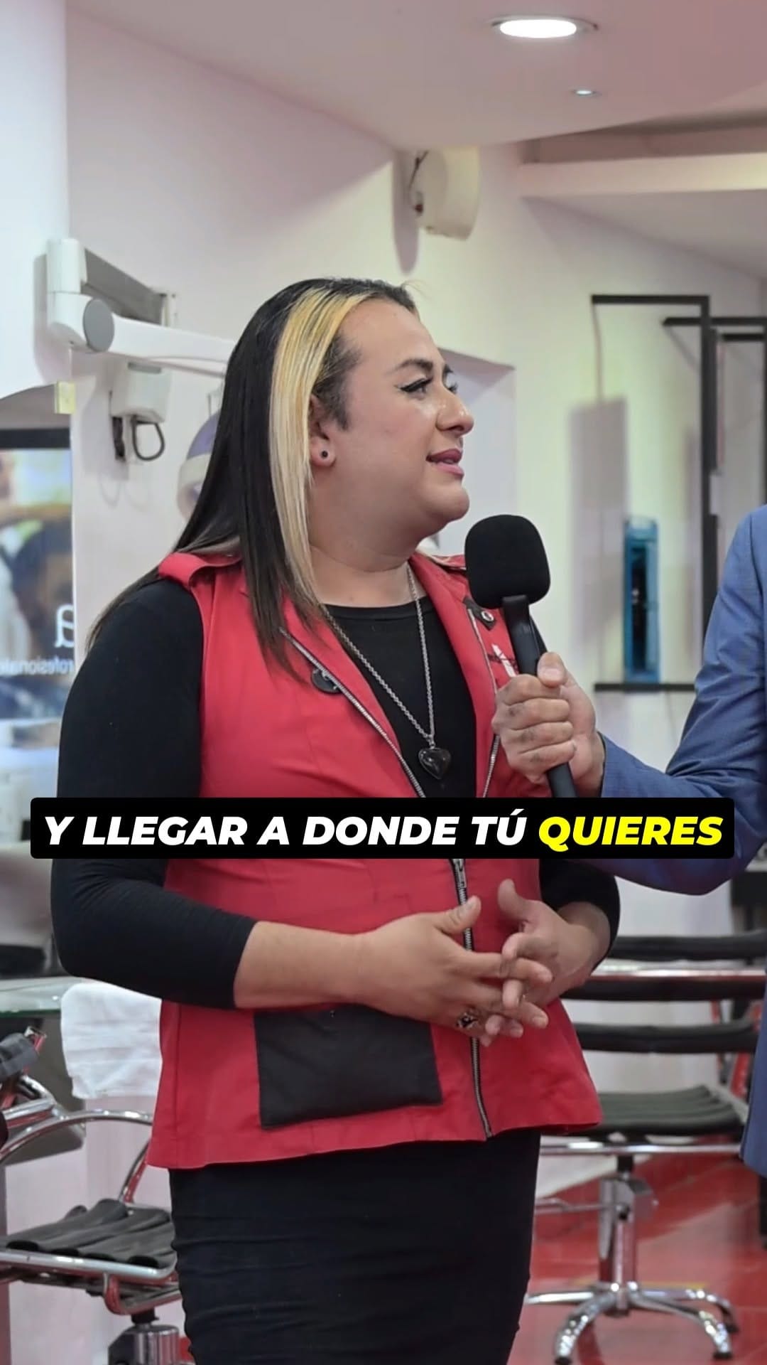 Post 4 by Nicolás Robles on Instagram (video)