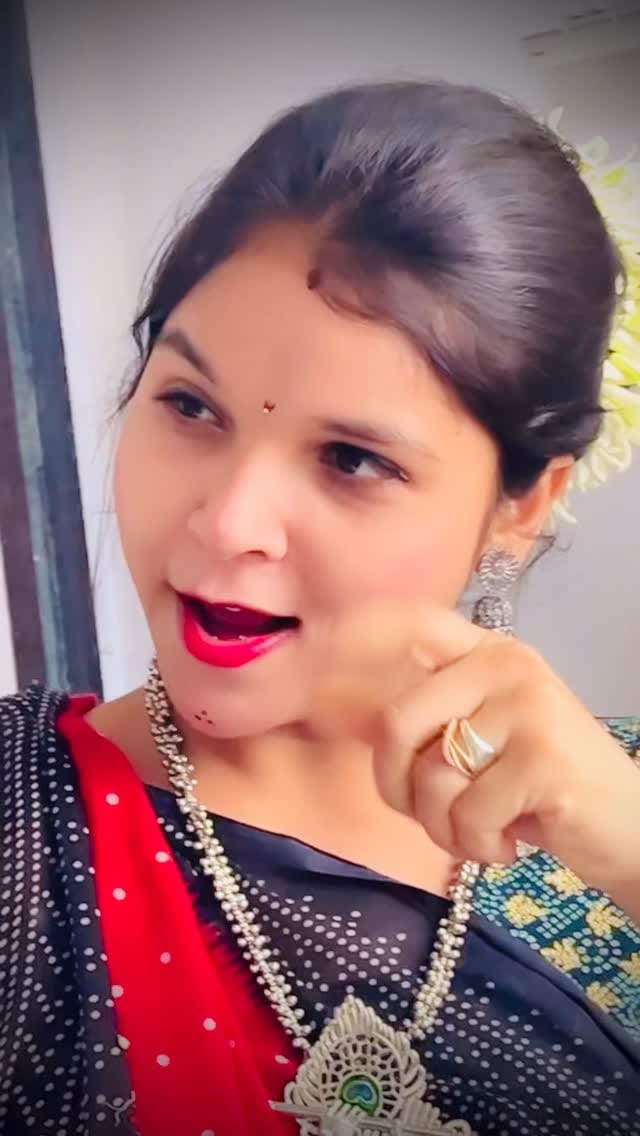 Post 4 by 𝐊𝐚𝐥𝐲𝐚𝐧𝐢 𝐚𝐡𝐢𝐫𝐞 𝐨𝐟𝐟𝐢𝐜𝐢𝐚𝐥 on Instagram (video)