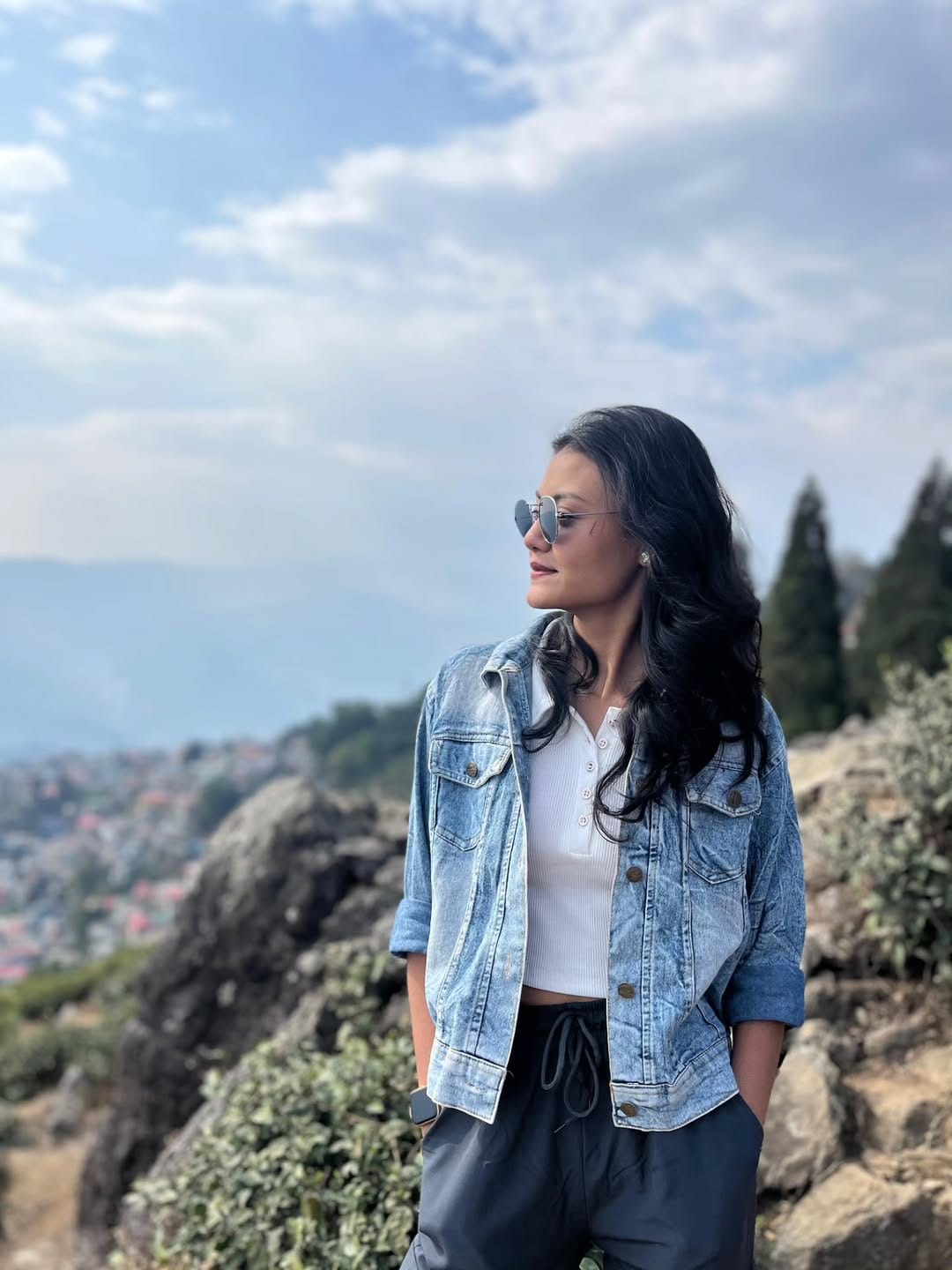 Post 3 by ঈশা🖤🌸 on Instagram (carousel)