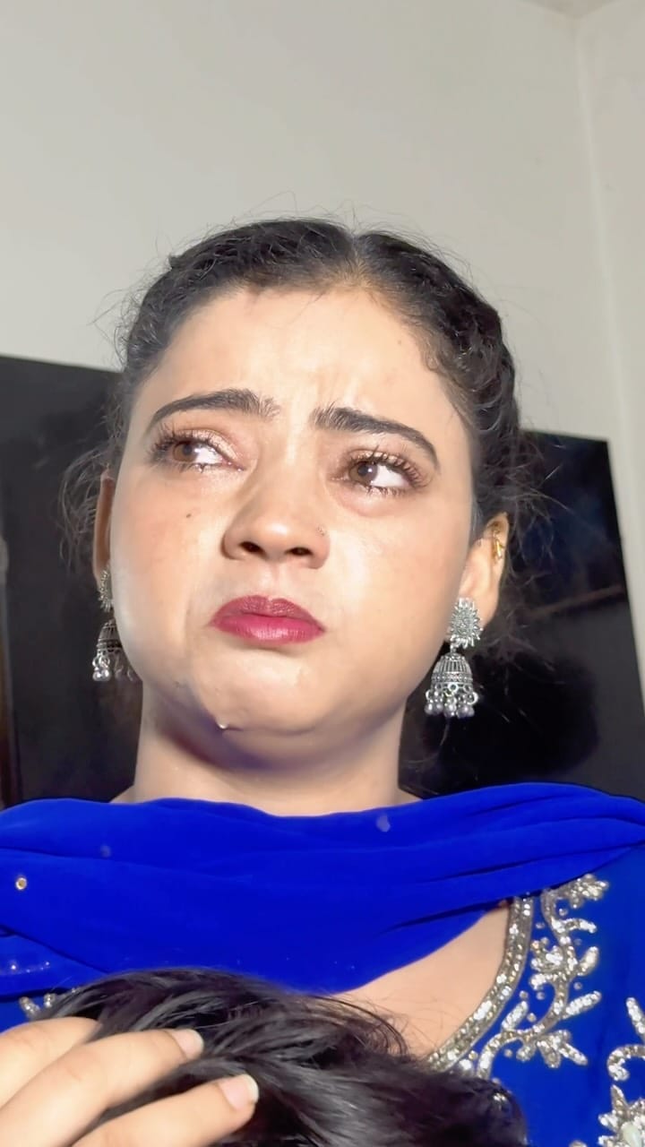 Post 1 by Fiza Khan on Instagram (video)