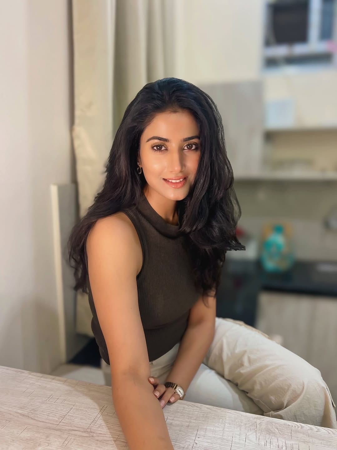 Post 3 by Astha Khandelwal on Instagram (carousel)
