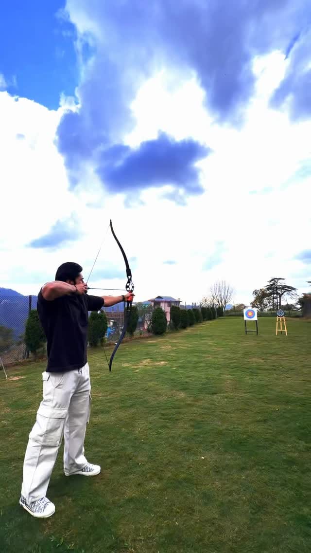 Post 6 by BARINDER DHAPAI on Instagram (video)