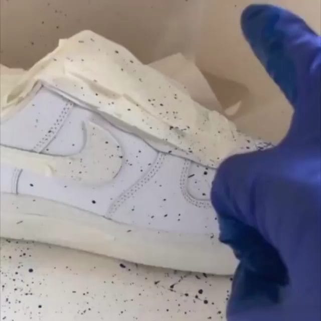 Post 10 by CustomSneaker on Instagram (video)
