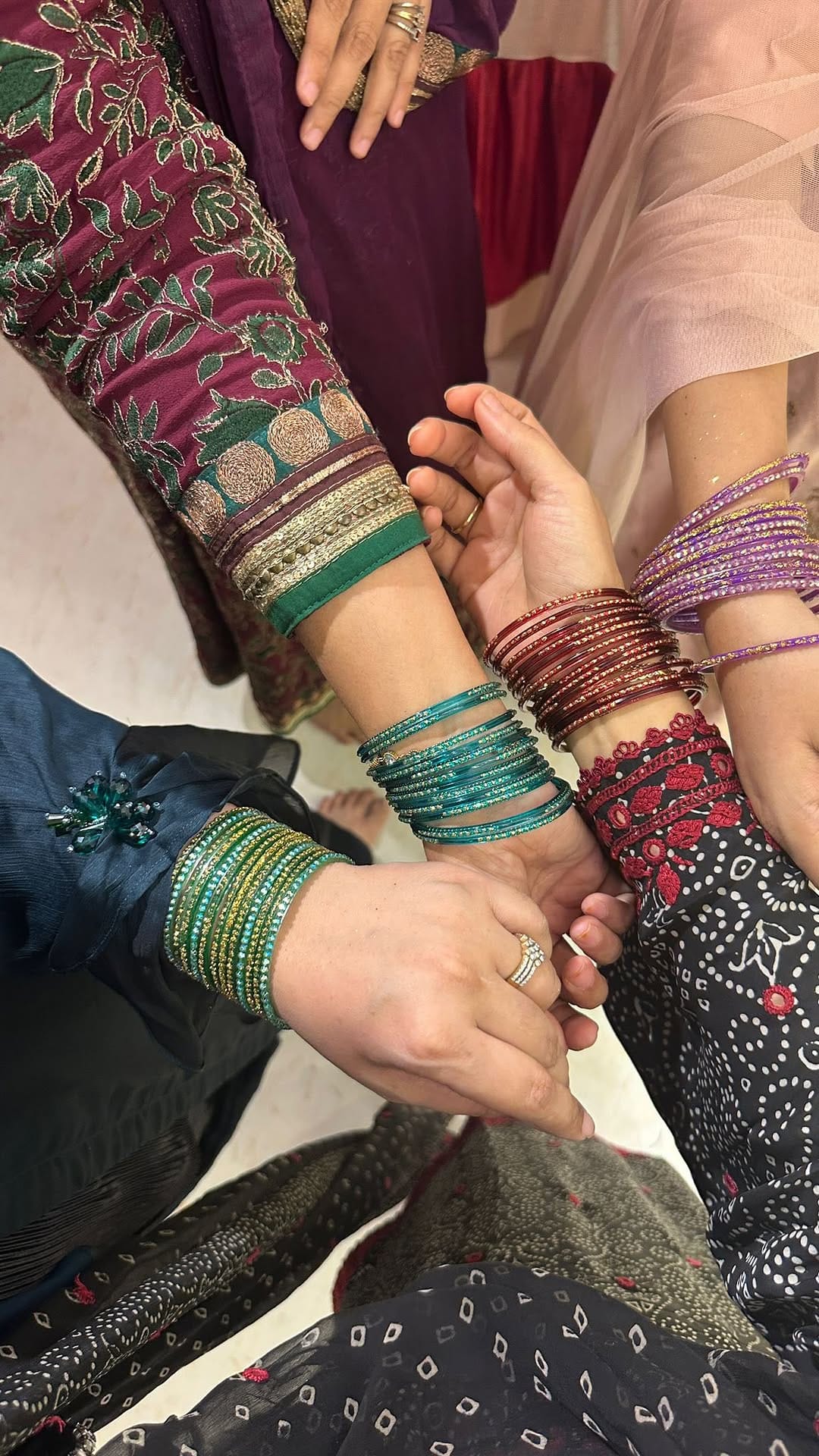 Post 8 by Mahira Mohsin on Instagram (video)