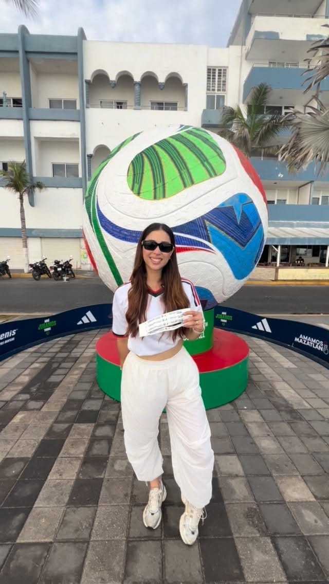 Post 2 by Karla Rivas on Instagram (video)