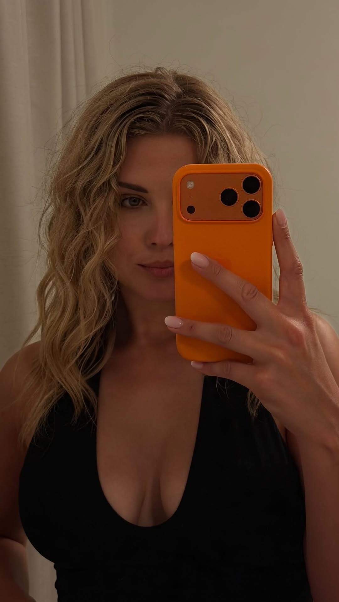 Post 4 by Josefin Bressel on Instagram (video)