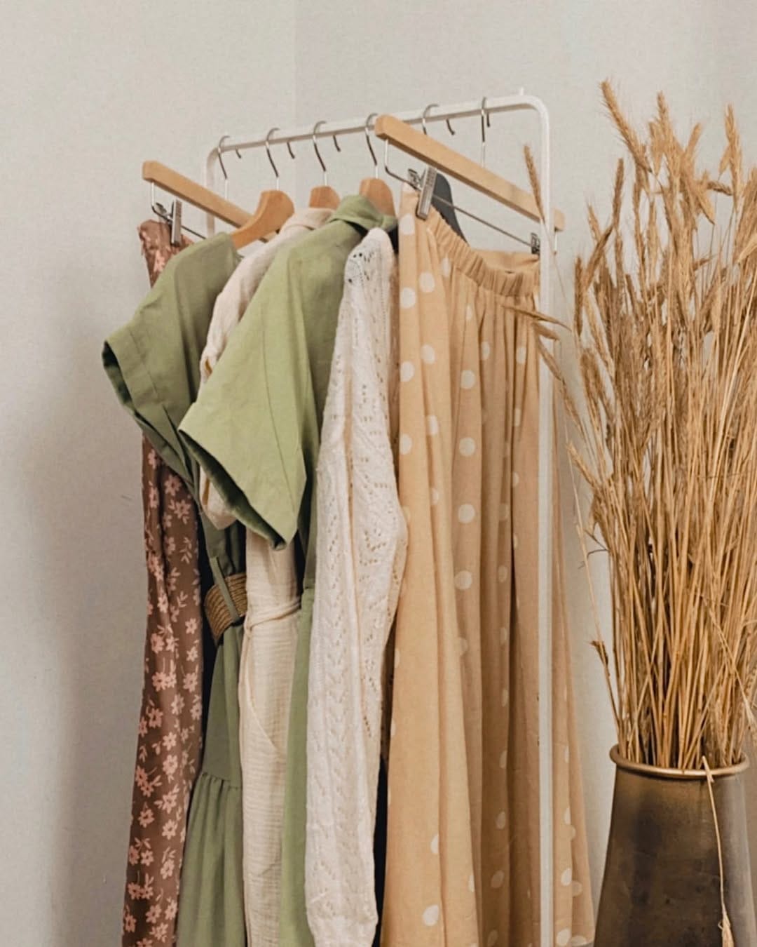 Post 10 by Modest Clothing Boutique on Instagram (image)