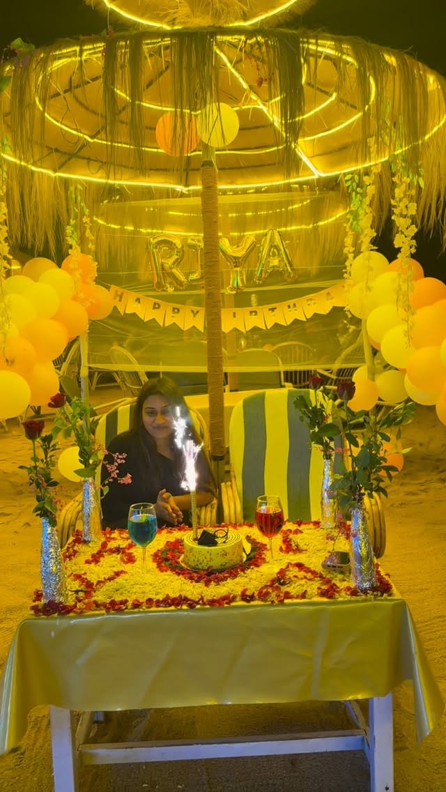 Post 10 by Riya Luthra on Instagram (video)