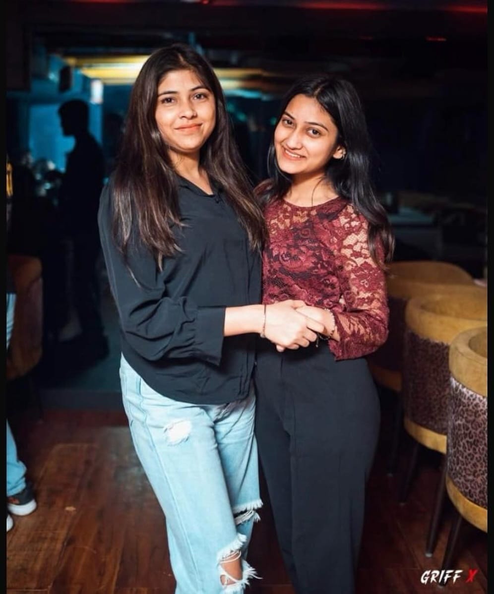 Post 6 by Riya Luthra on Instagram (image)